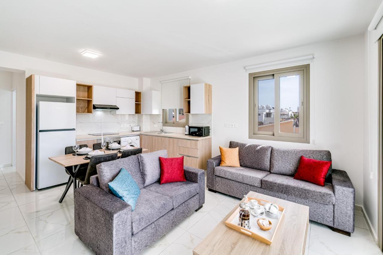Adolina By Ezoria Apartment